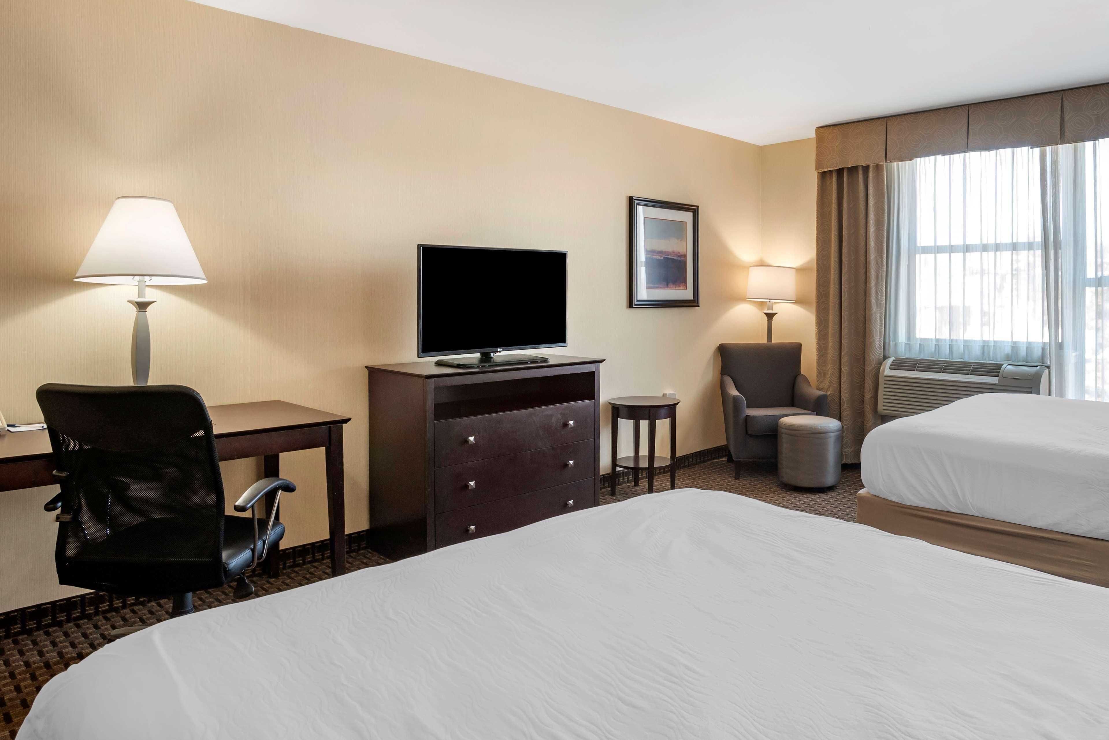 Best Western Plus Philadelphia Airport South - At Widener University Chester Eksteriør bilde