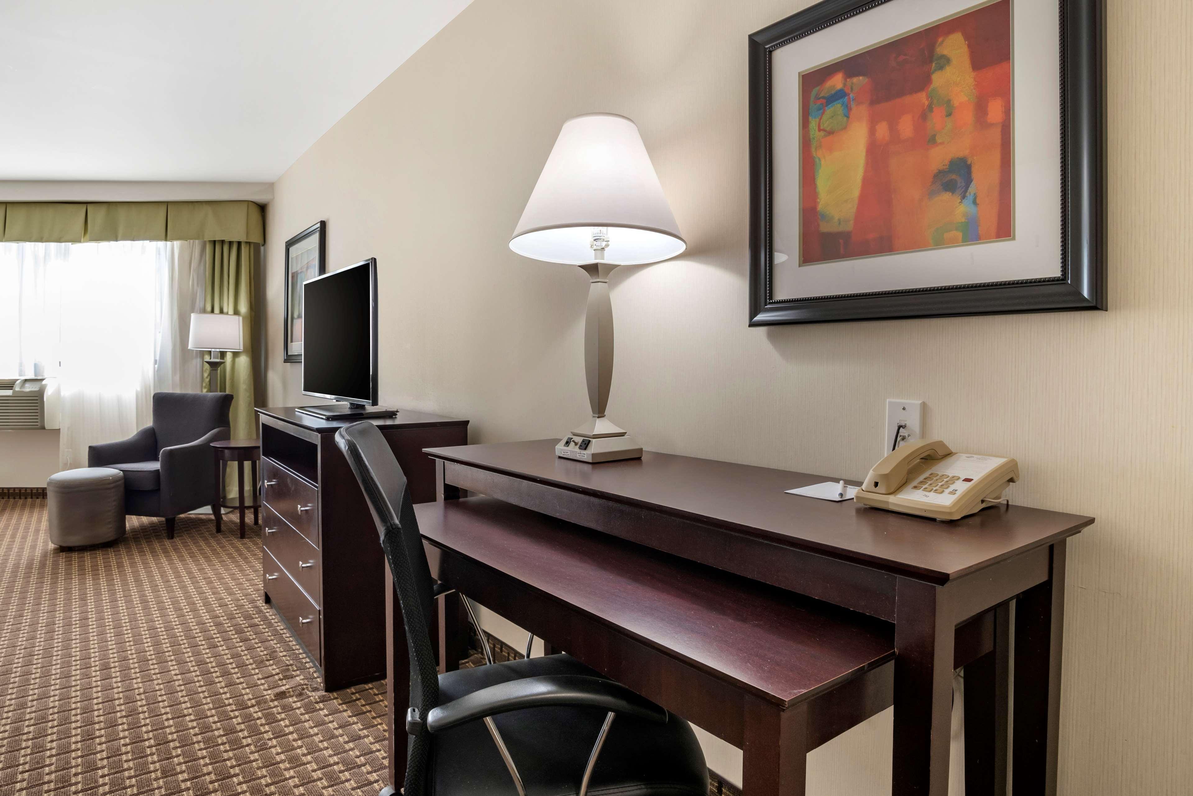 Best Western Plus Philadelphia Airport South - At Widener University Chester Eksteriør bilde