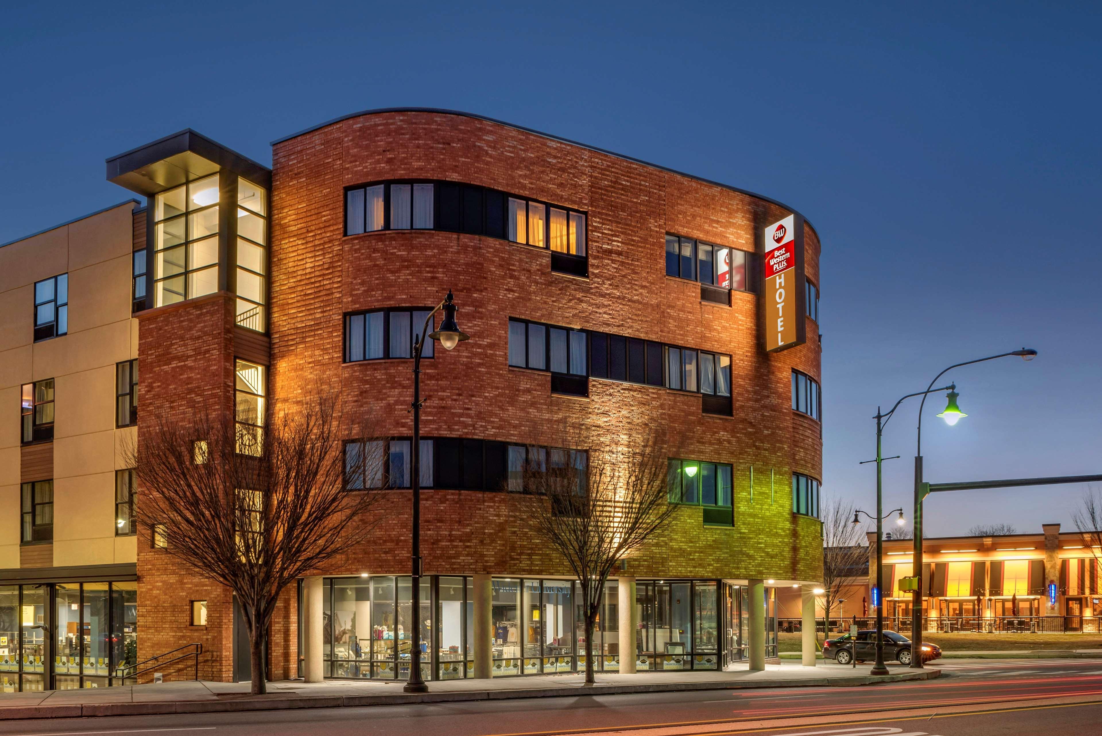 Best Western Plus Philadelphia Airport South - At Widener University Chester Eksteriør bilde